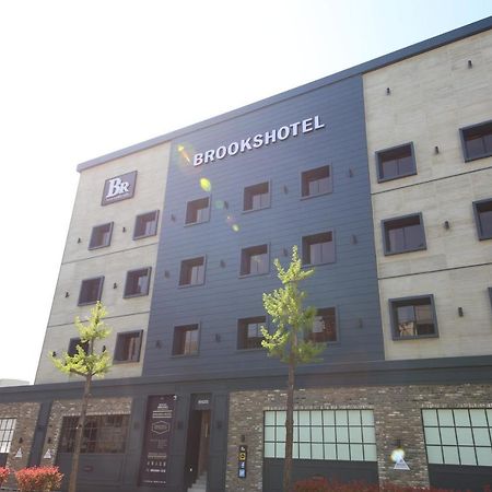 Brooks Hotel Tongyeong Exterior photo