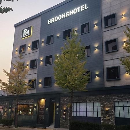 Brooks Hotel Tongyeong Exterior photo