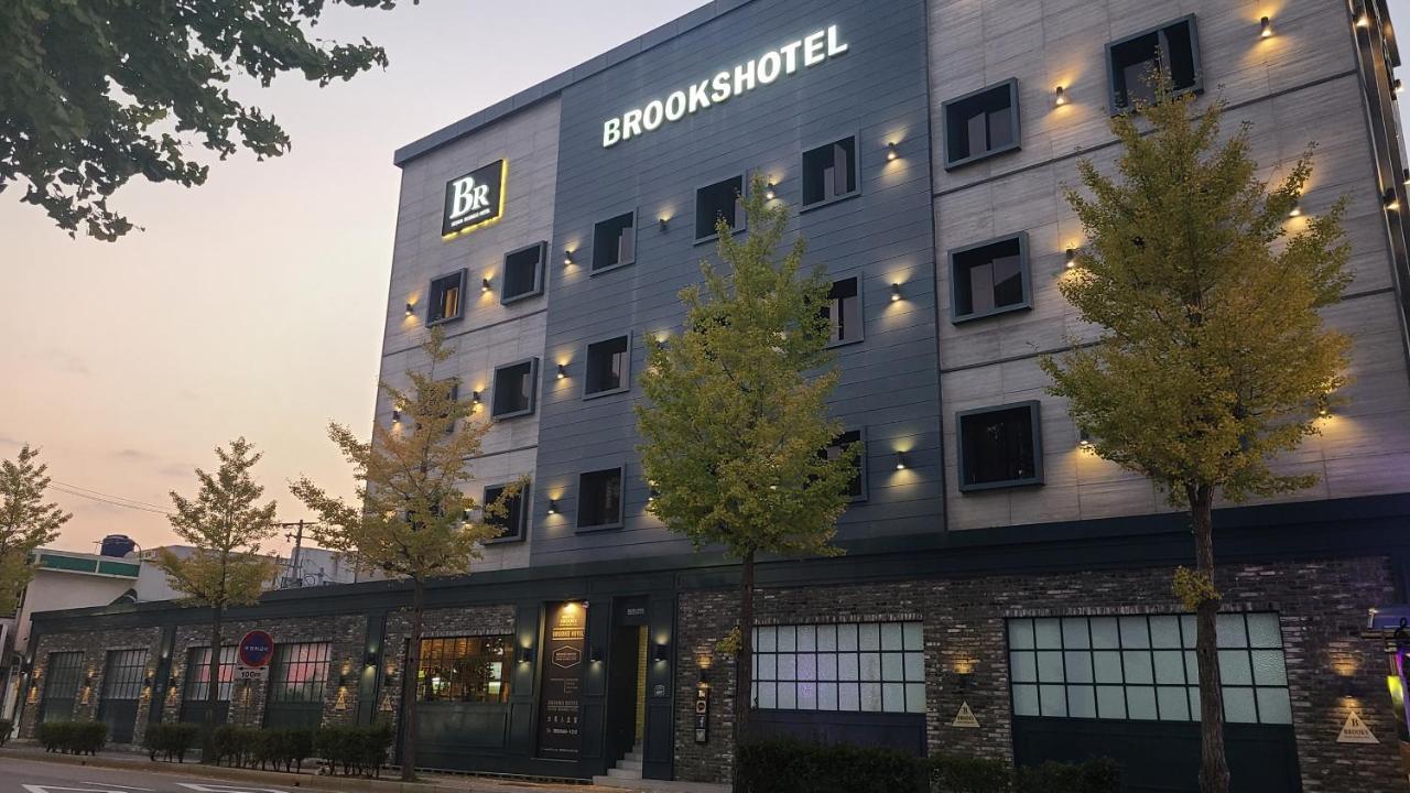 Brooks Hotel Tongyeong Exterior photo